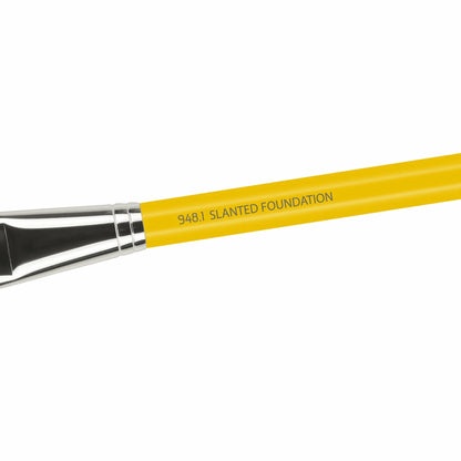 Brocha para rostro 948.1 Slanted foundation