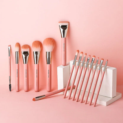 Set De Brochas Jade Series De 15 Piezas Mistyrose