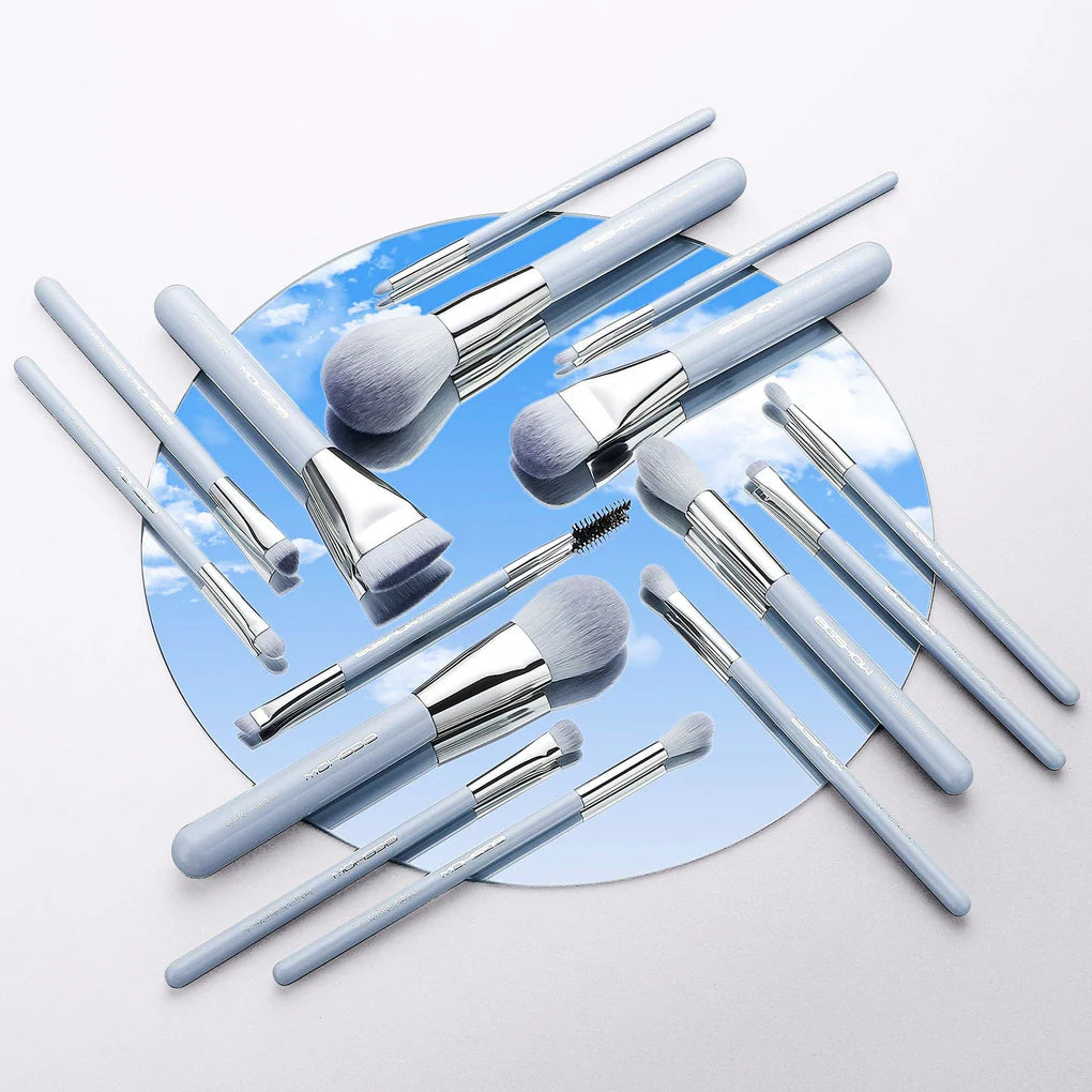 Set De Brochas Jade Series De 15 Piezas Baby Blue