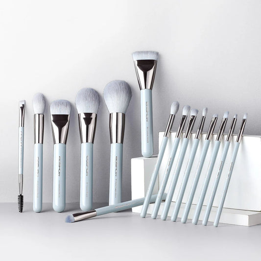 Set De Brochas Jade Series De 15 Piezas Baby Blue