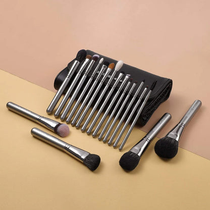 Set De Brochas Magician Series De 18 Piezas Galaxy Silver